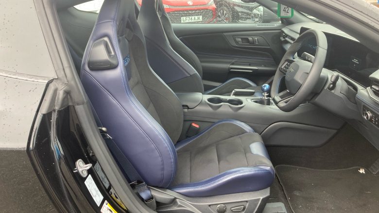 Ford Mustang 5.0 V8 Dark Horse 2dr Petrol Coupe